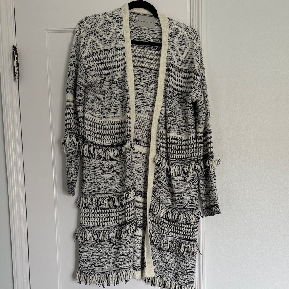 Paper Crane Black & White Textured Fringe Open-Front Cardigan